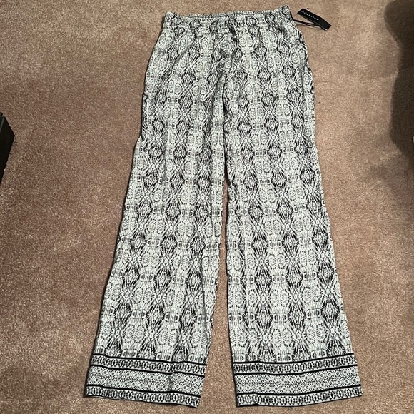 NWT Willi Smith Boho Loose Fitting Pants Size Small - Picture 1 of 6